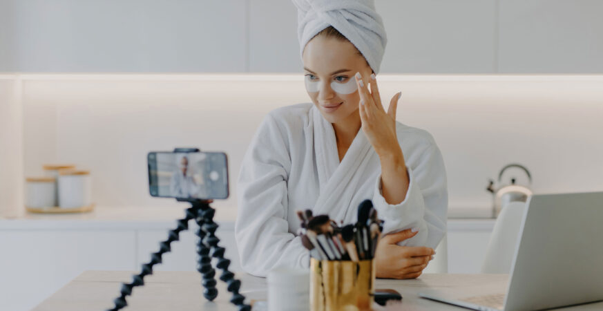 How to Protect Your Skin from Screen Damage